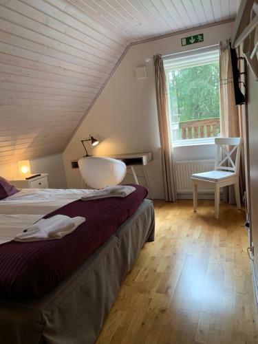 Kvinnab�ske Krog & Hotel