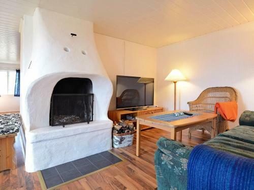 Two-bedroom Holiday Home In Tv�rred