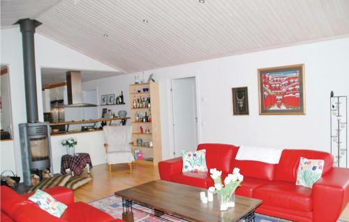 Three-bedroom Holiday Home In Brandstorp