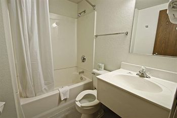 Motel 6 Spokane East