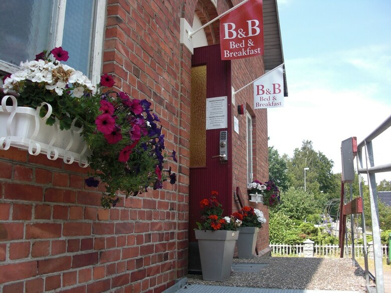 Hallands�sen Hostel & B&B