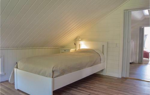 Three-bedroom Holiday Home In Herrang