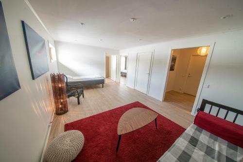 Hotel Pinetree Lodge