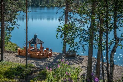 Hotel Pinetree Lodge