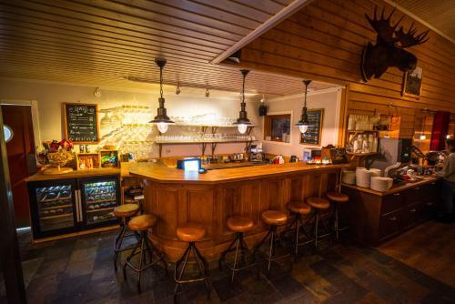 Hotel Pinetree Lodge
