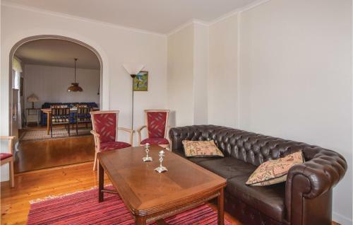 Two-bedroom Holiday Home In Mullsjo