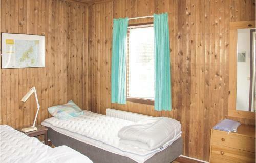Two-bedroom Holiday Home In Torhamn