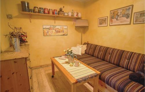 One-bedroom Holiday Home In Tomelilla