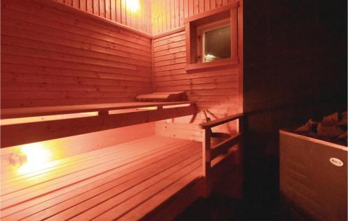 One-bedroom Holiday Home In Vanersborg