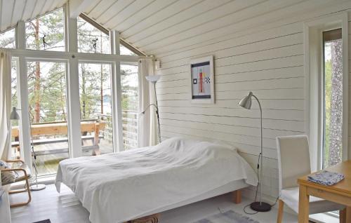 One-bedroom Holiday Home With Sea View In Grums