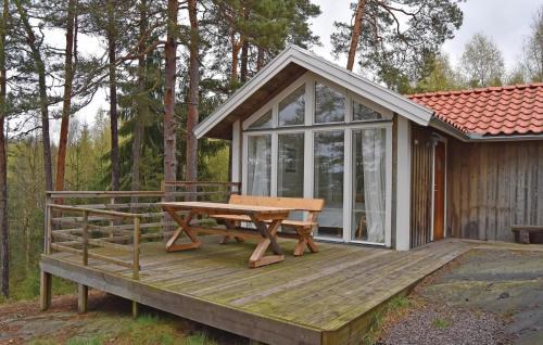 One-bedroom Holiday Home With Sea View In Grums