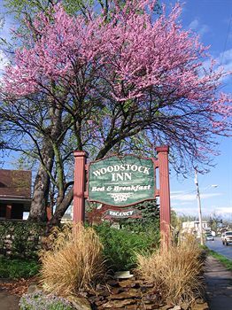 Woodstock Inn Bed & Breakfast