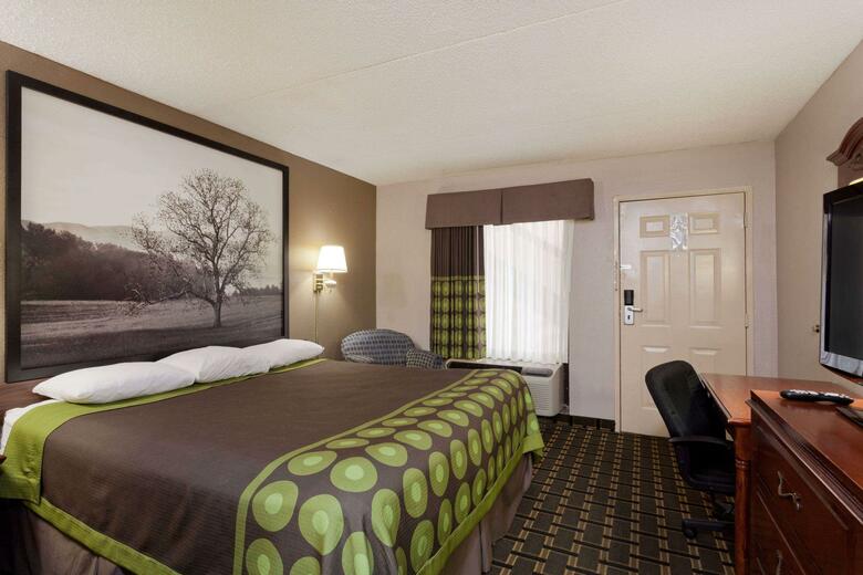 Super 8 West Motel Knoxville