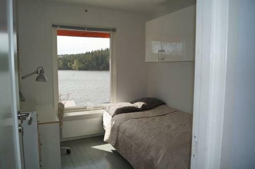 Lake Side House