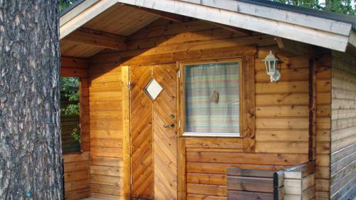 Lits Camping, Stugby Och Kanot