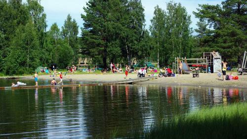 Lits Camping, Stugby Och Kanot