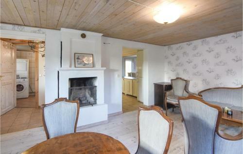 Three-bedroom Holiday Home In Lerdala