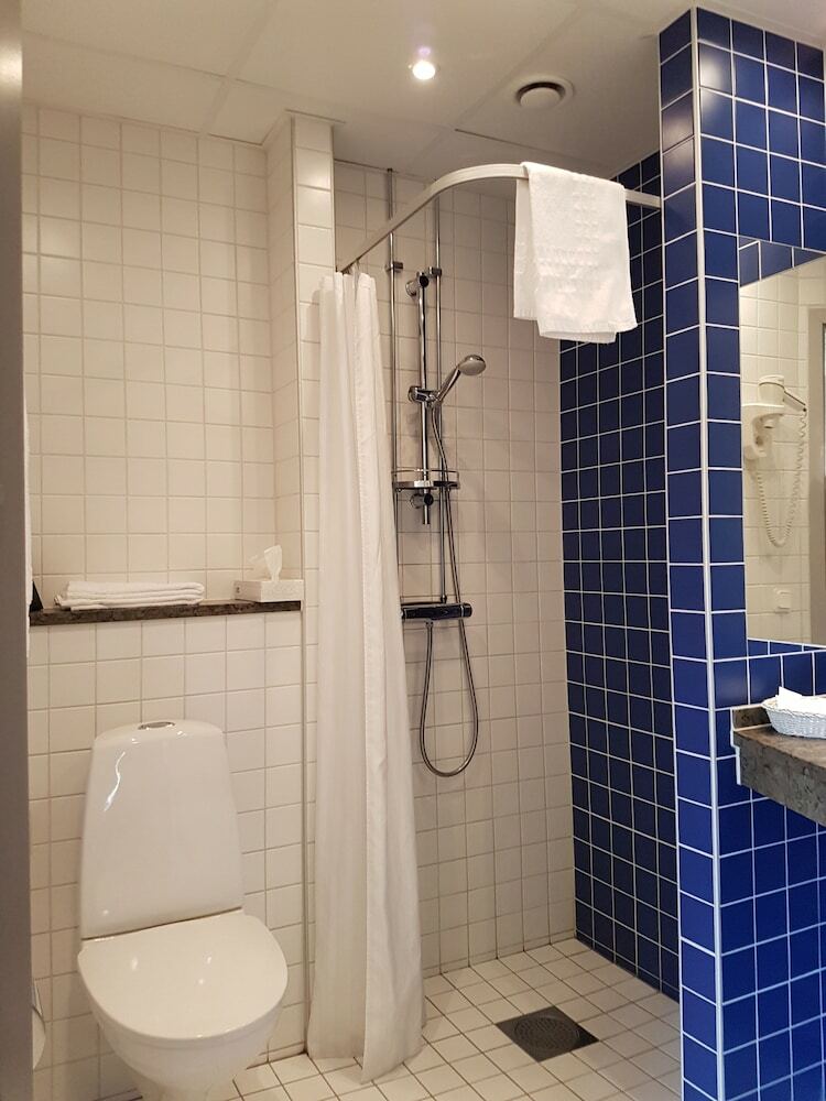Hotel Lumber & Karle