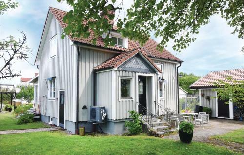 Two-bedroom Holiday Home In Rottneros