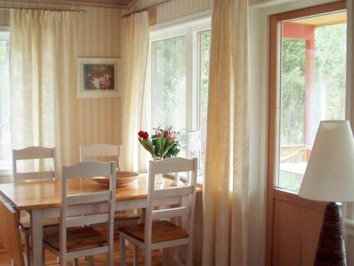 Two-bedroom Holiday Home In Norrt�lje