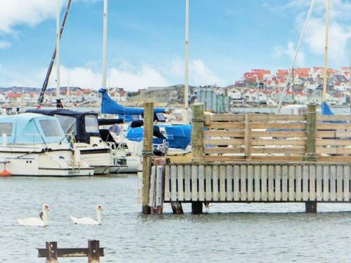 Holiday Home Bohus-bj�rk�