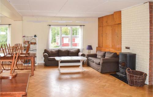 Nine-bedroom Holiday Home In Konga