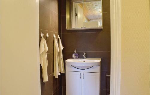 Two-bedroom Holiday Home In Degerhamn