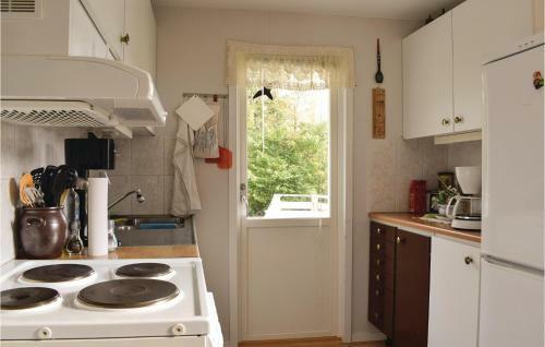 Three-bedroom Holiday Home In Farosund