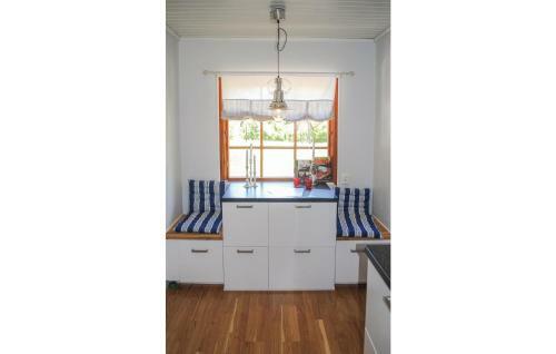 Three-bedroom Holiday Home In Edsbruk