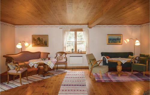 Three-bedroom Holiday Home In Skillingaryd