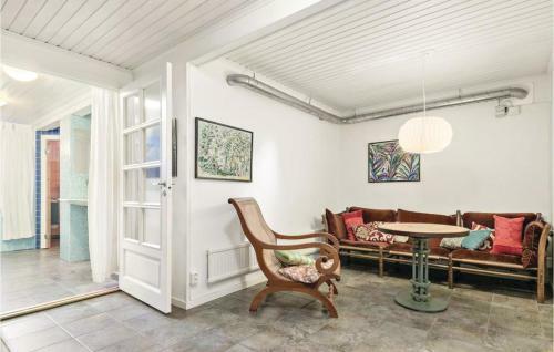 Nine-bedroom Holiday Home In Linneryd