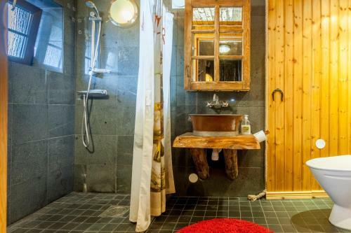 Hostal J A Ranch Bed & Breakfast