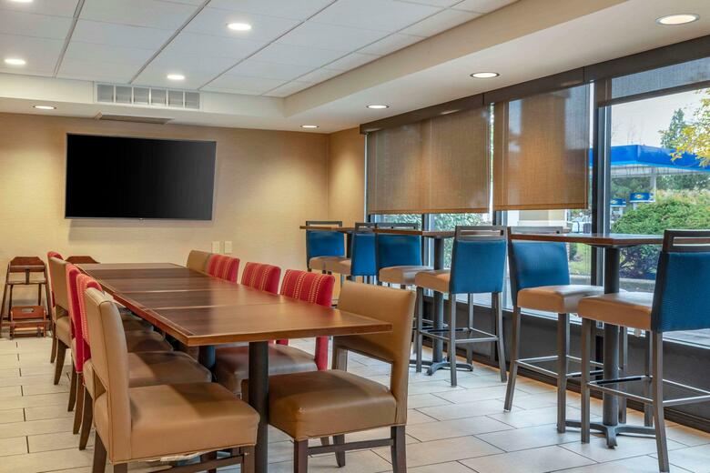 Hotel Comfort Inn University