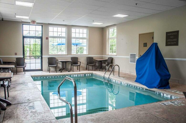 Hotel Comfort Inn University