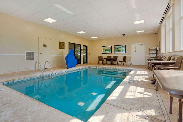 Hotel Comfort Inn University