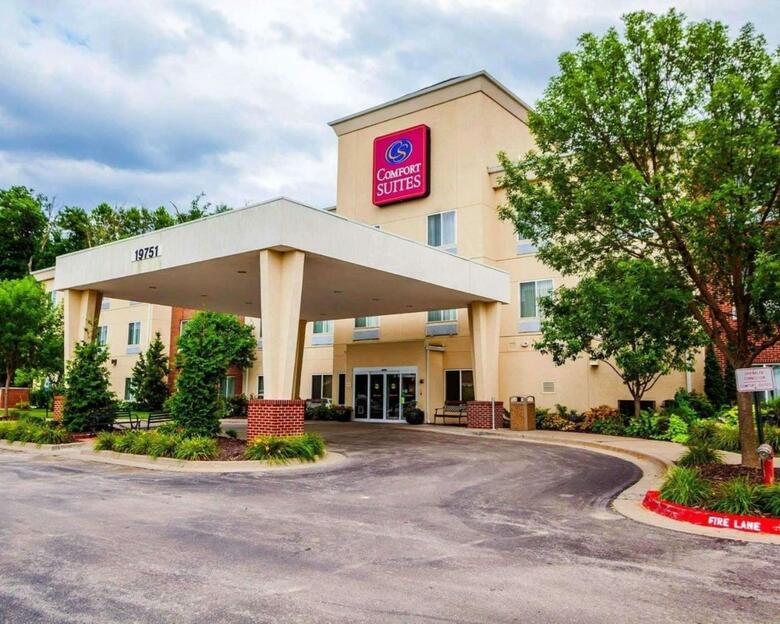 Hotel Comfort Suites - Independence