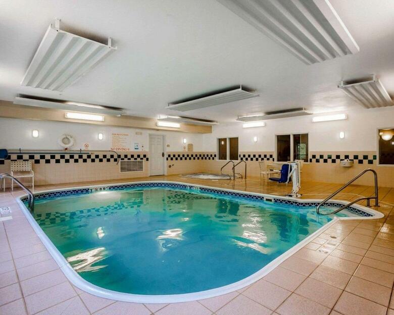 Hotel Comfort Suites - Independence