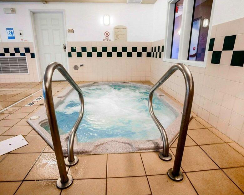 Hotel Comfort Suites - Independence