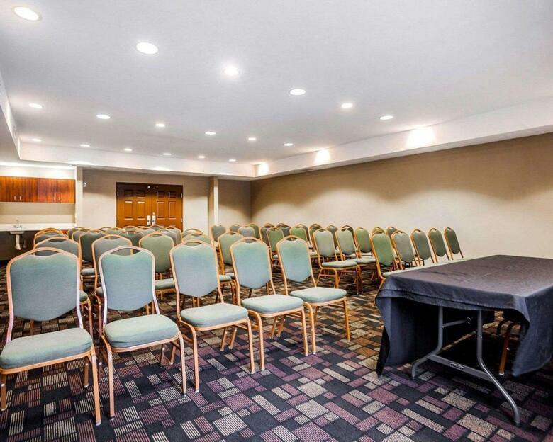 Hotel Comfort Suites - Independence