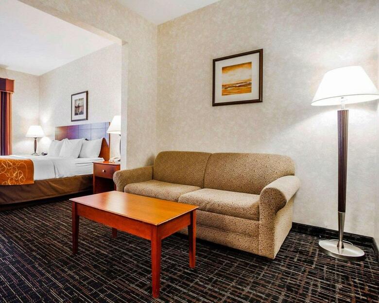 Hotel Comfort Suites - Independence
