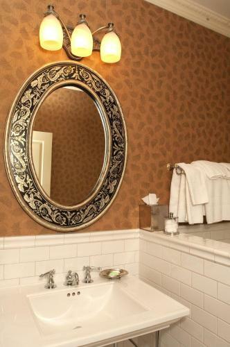 Beaumont Hotel And Spa