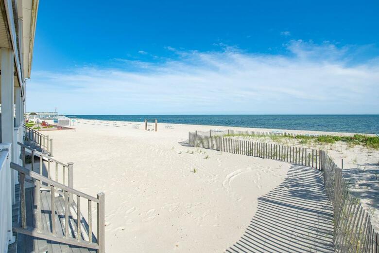 Hotel Riviera Beach Resort