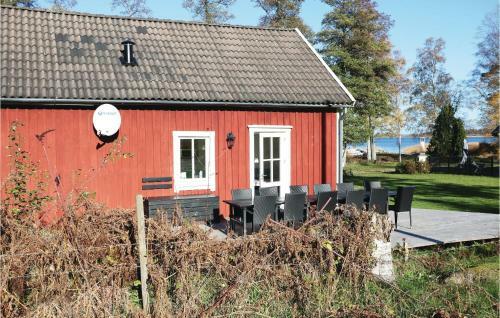 Three-bedroom Holiday Home In Varnamo