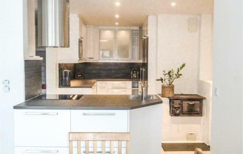Three-bedroom Holiday Home In Strangnas