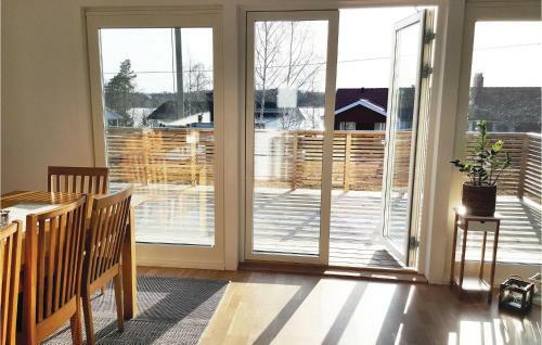Three-bedroom Holiday Home In Strangnas