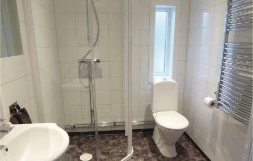 Three-bedroom Holiday Home In Strangnas