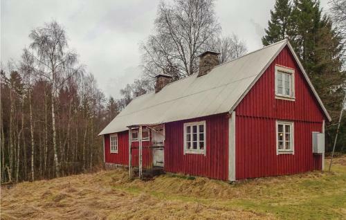 Two-bedroom Holiday Home In Vittsjo