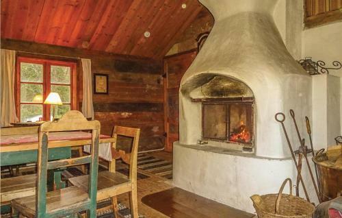 Two-bedroom Holiday Home In Vittsjo
