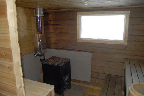 Lakeside House In Lapland