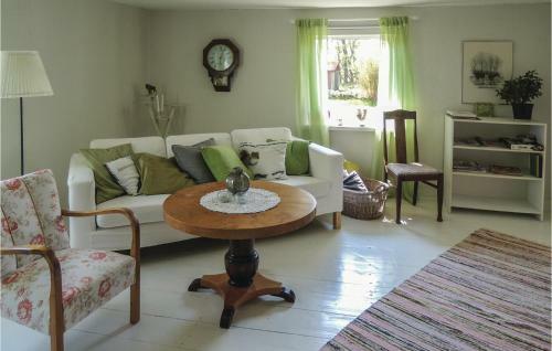 Three-bedroom Holiday Home In Stromsnasbruk